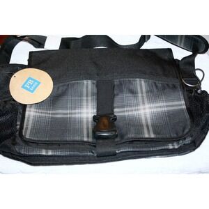 Pottery Barn Teen Gear-Up Black Gray Messenger Laptop shoulder Bag NEW Large